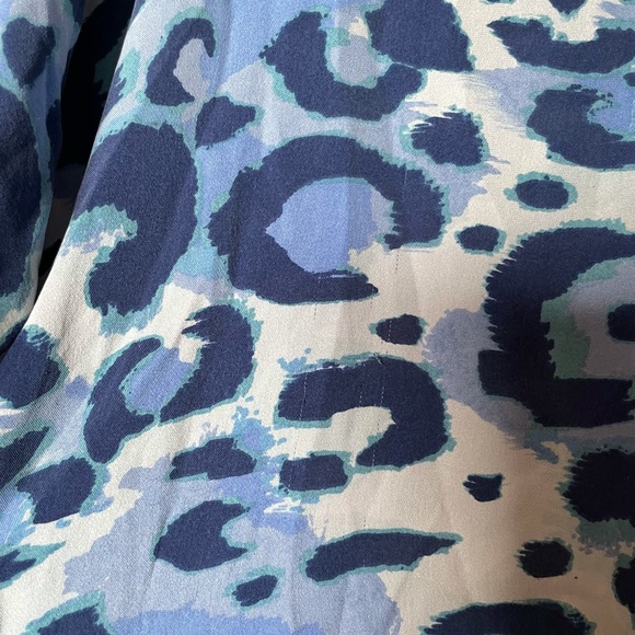 Gemma Blue Leopard Print Silk Blouse - Picture 9 of 11